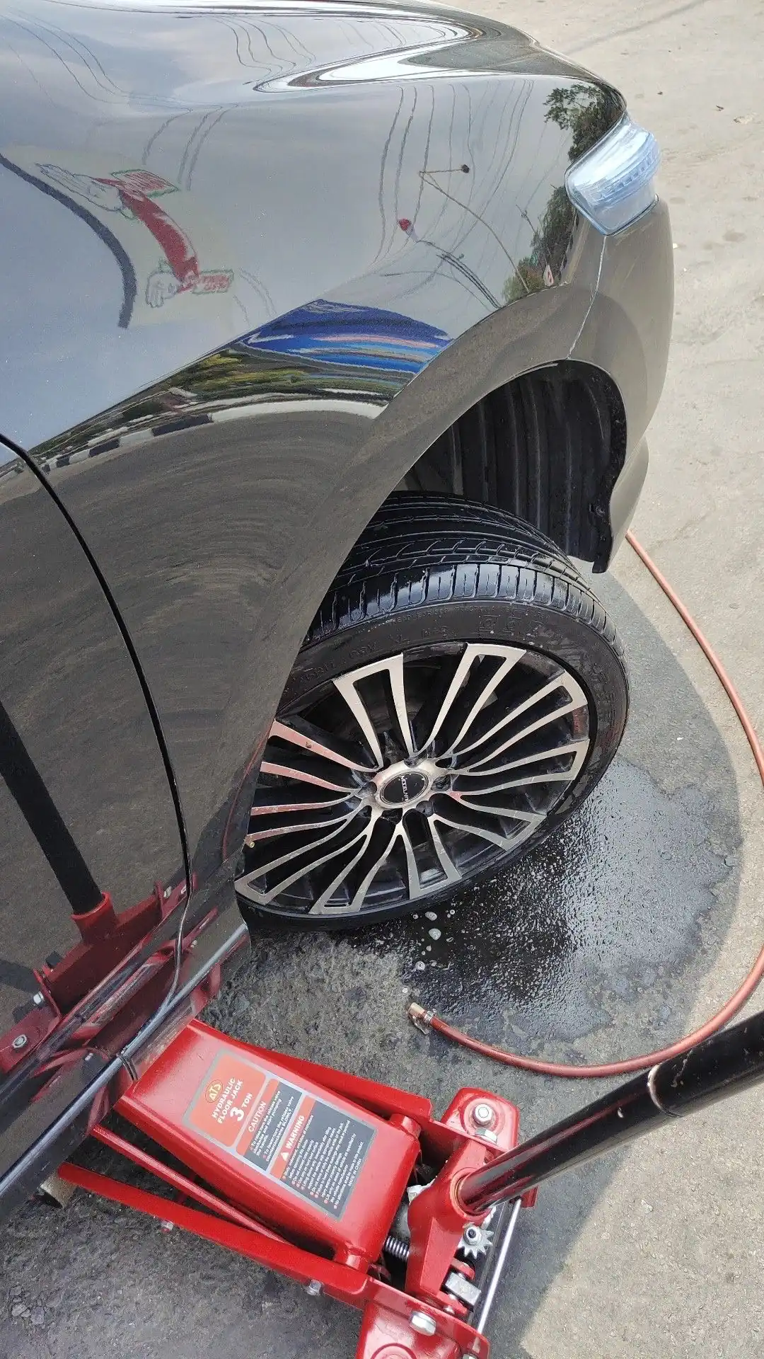 Brand new tyre fitted by Roadway Assist mobile tyre fitting service