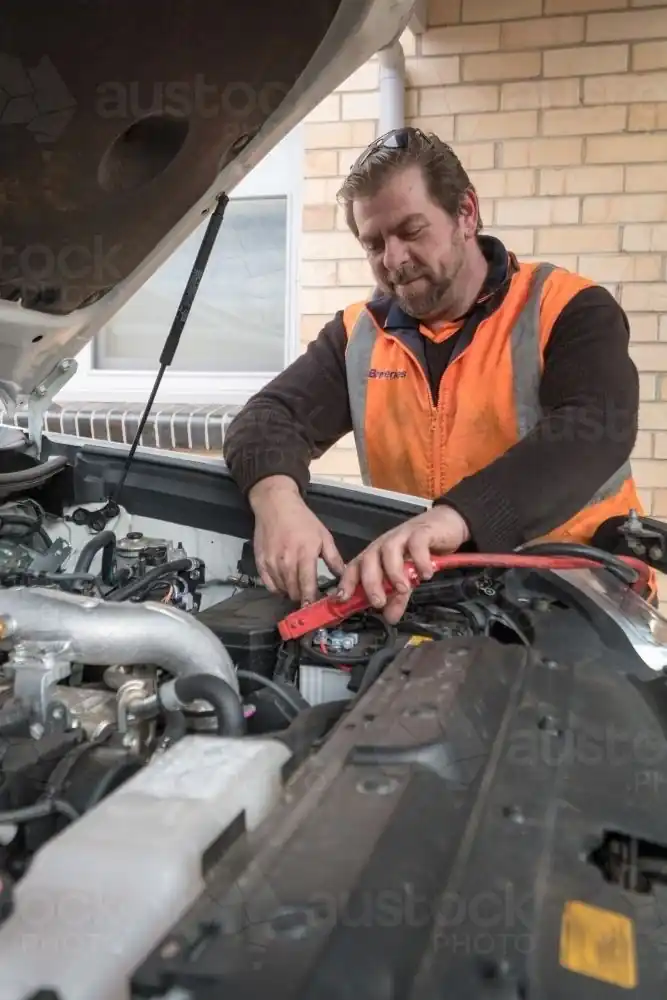 Jump start Solihull — mobile technician at Touchwood car park
